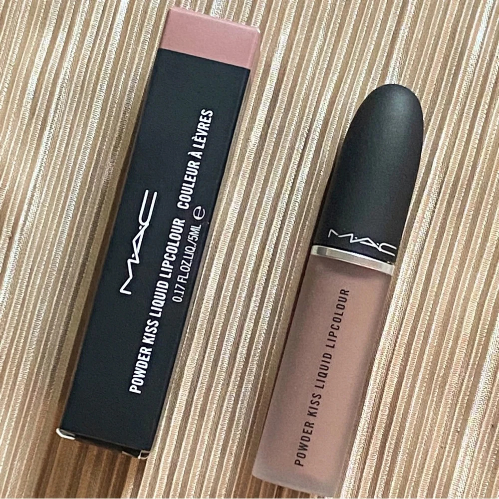 MAC Powder Kiss Liquid Lipstick 950 IT'S PERSONAL 0.17 fl oz / 5ml Full Size